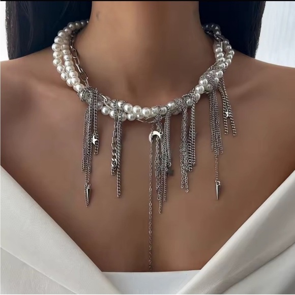 Anthropologie Jewelry - Obsidian Pearl Cascade Necklace